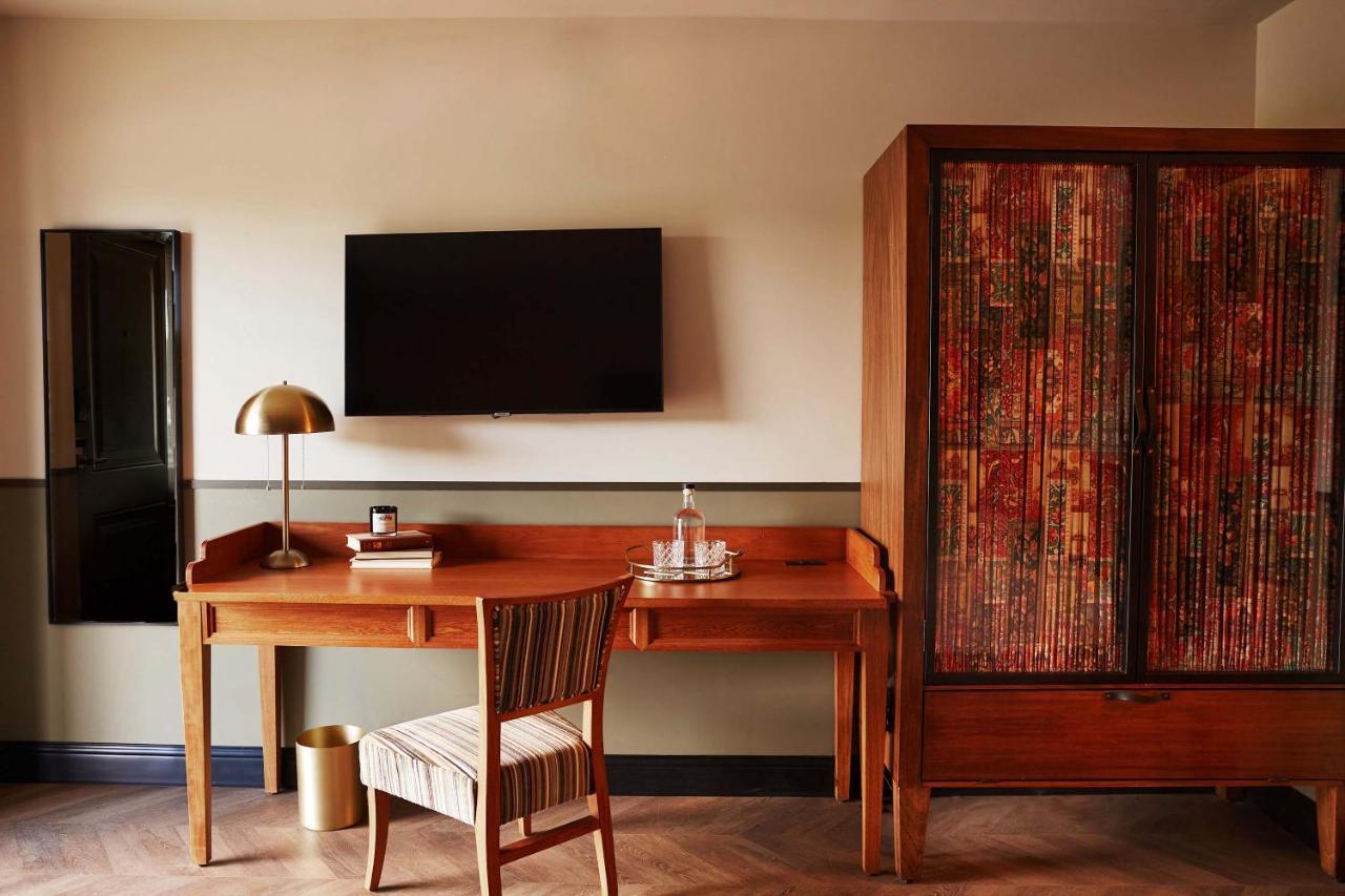 Berkshires Untold Hotell Lenox Exteriör bild