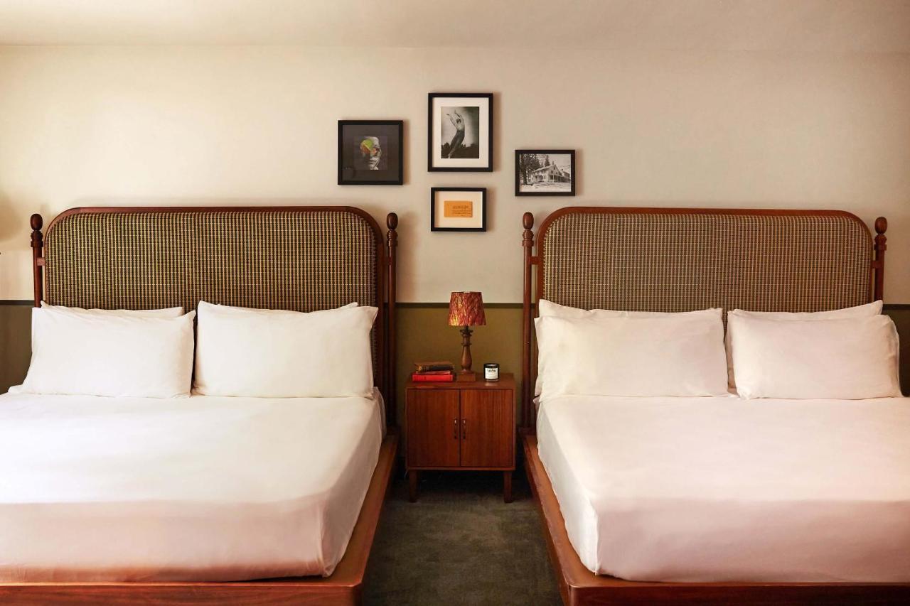 Berkshires Untold Hotell Lenox Exteriör bild