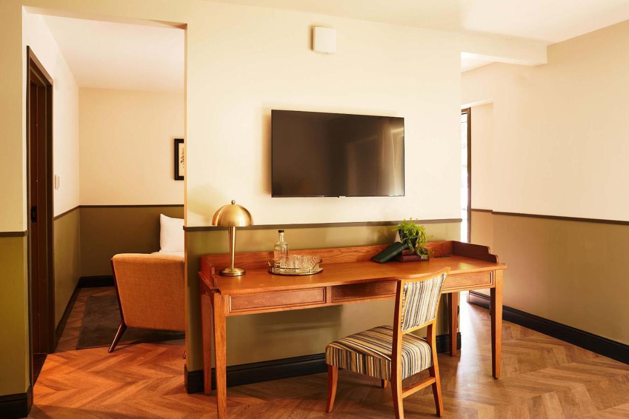 Berkshires Untold Hotell Lenox Exteriör bild