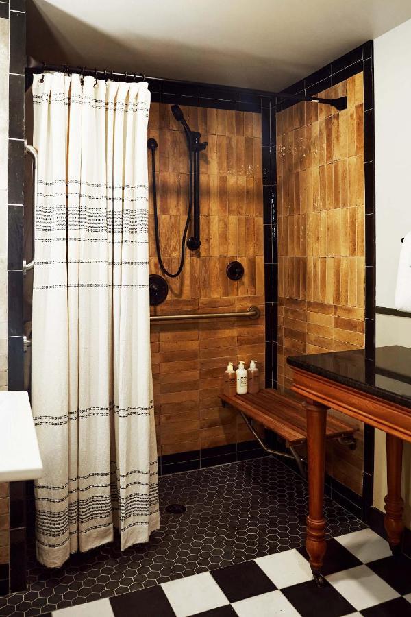 Berkshires Untold Hotell Lenox Exteriör bild